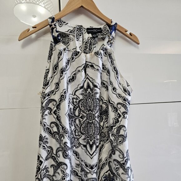 Paisly Damask Sleeveless Top - Picture 2 of 10